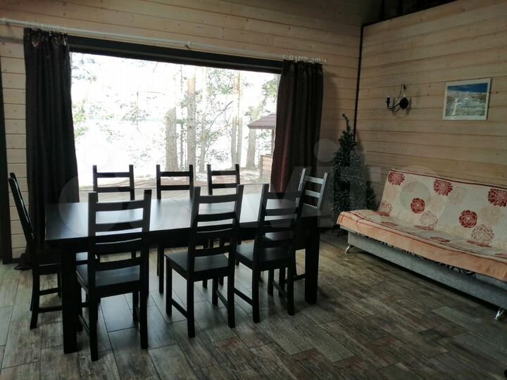 Коттедж 168 м² на участке 10 га