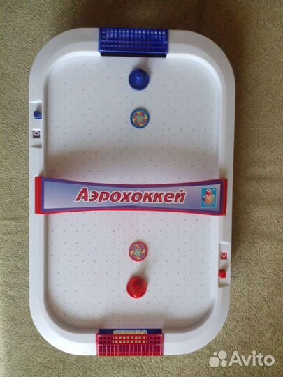 Настольный аэрохоккей