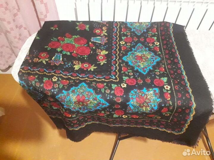 Платок с цветами