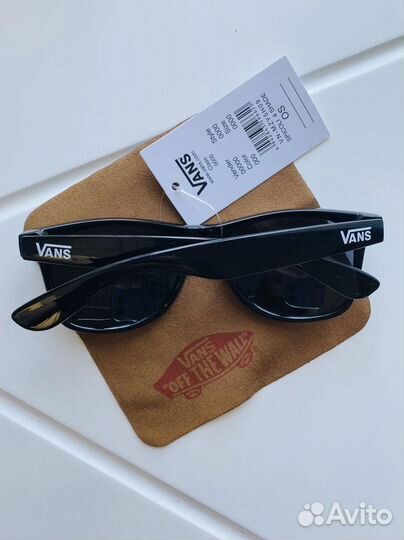 Солнцезащитные очки Vans с чехлом spicoli 4
