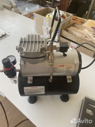 Компрессор Jas 1208, 3л и аэрограф Jas 1146