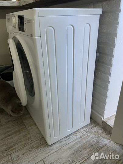 Стиральная машина бу Hotpoint ariston