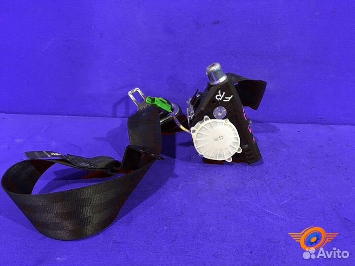 Ремень безопасности передний правый Skoda Fabia 2