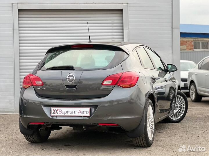 Opel Astra 1.6 AT, 2011, 176 000 км