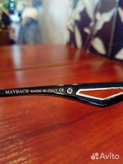 Брендовые очки, Италия