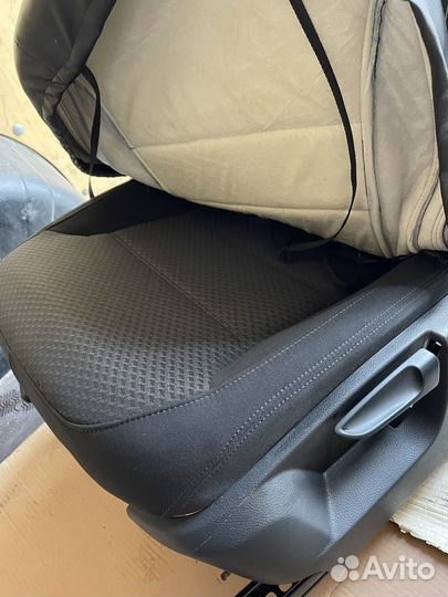 Сиденья комплект Volkswagen Touareg NF