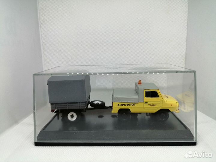 Модель луаз-2403 Тягач контейнерных тележек