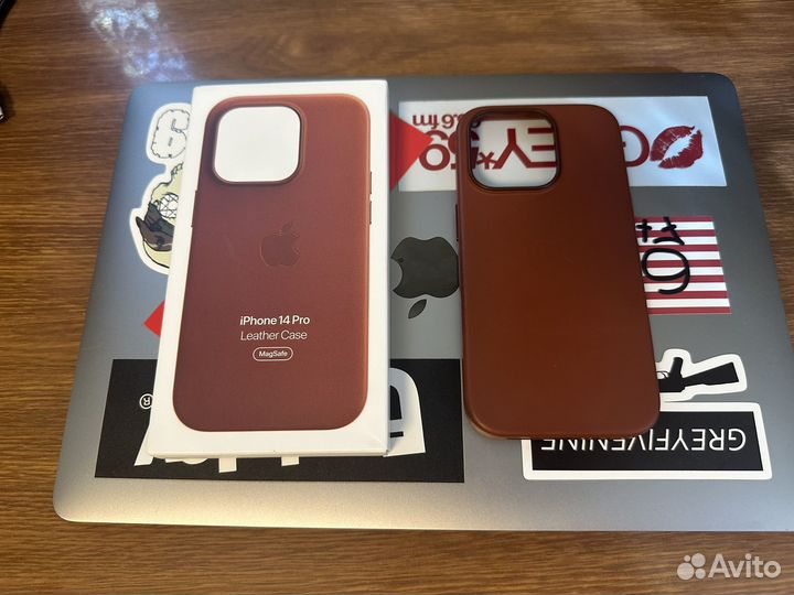 Кожаный чехол iPhone 14 pro