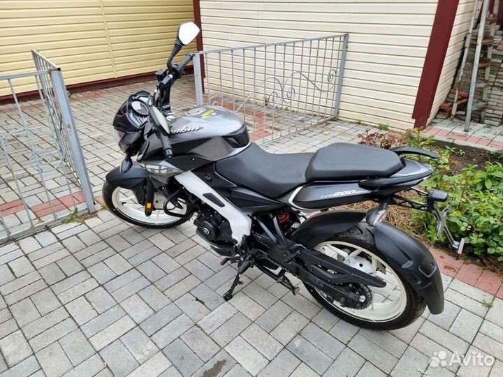 Bajaj Pulsar NS200