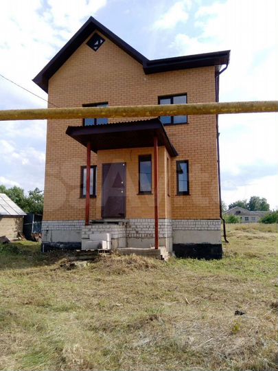 Коттедж 182 м² на участке 15 сот.