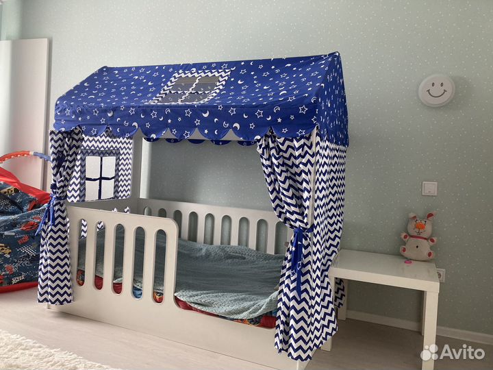 Детская кровать домик с матрасом