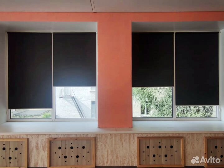 Рулонные Кассетные шторы с направляющими