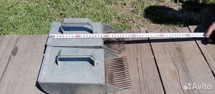 Совок для сбора ягоды