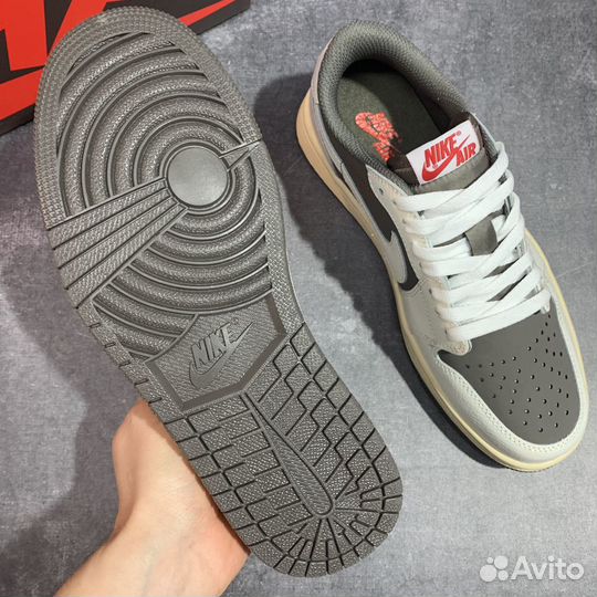 Кроссовки Nike Air Jordan 1 low Travis Scott