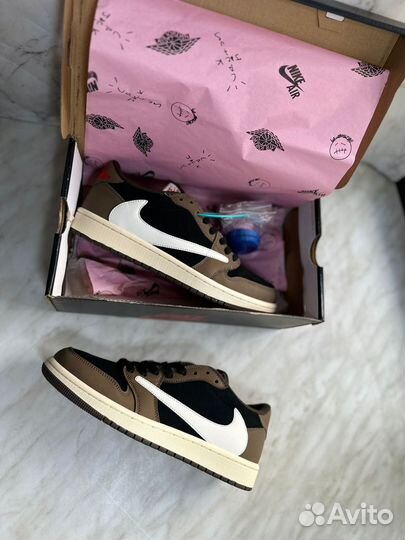 Nike Air Jordan 1 Low Travis Scott