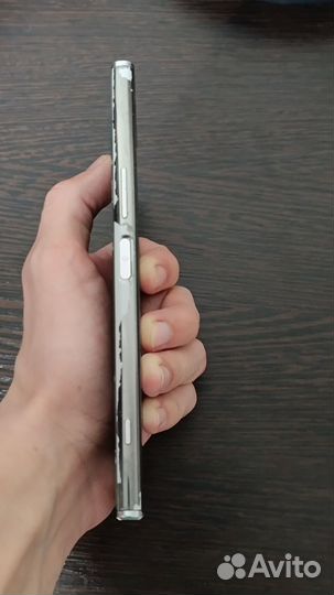 Sony Xperia XZ Premium, 4/64 ГБ