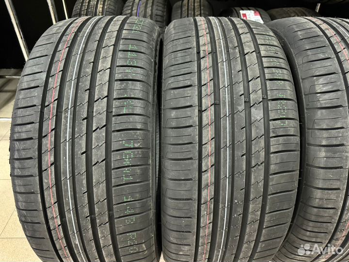 Tracmax X-Privilo RS01+ 275/45 R20 110