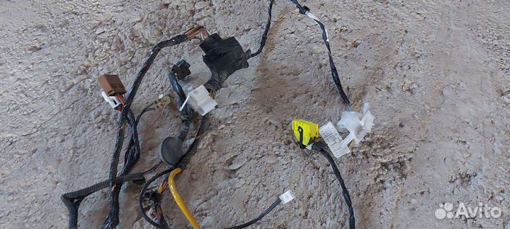 Проводка салона на Mitsubishi Lancer 10