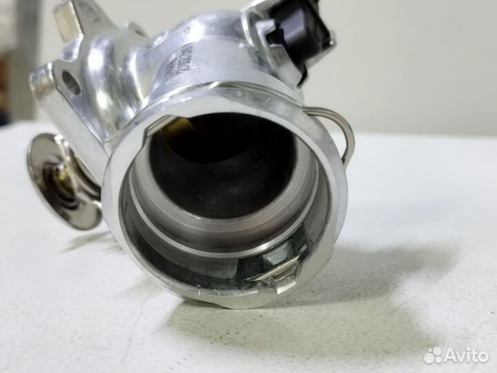 Термостат A6422002215 mercedes-benz