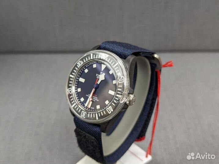 Часы Tudor Pelagos FXD Red Bull 42mm M25707KN-0001