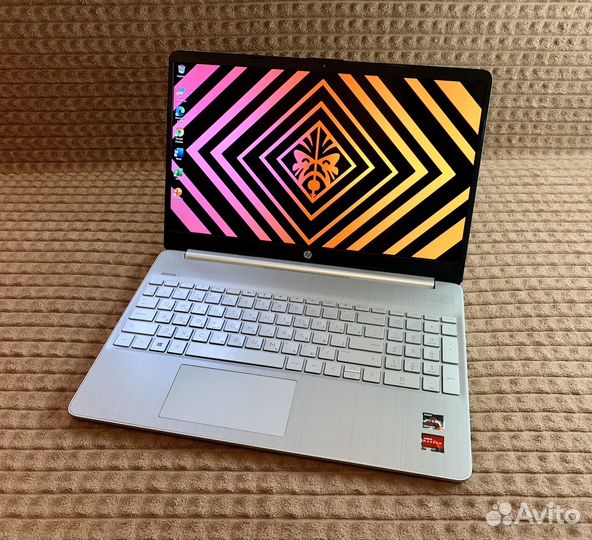Топовый HP IPS Ryzen 5300U + 8GB + 256GB