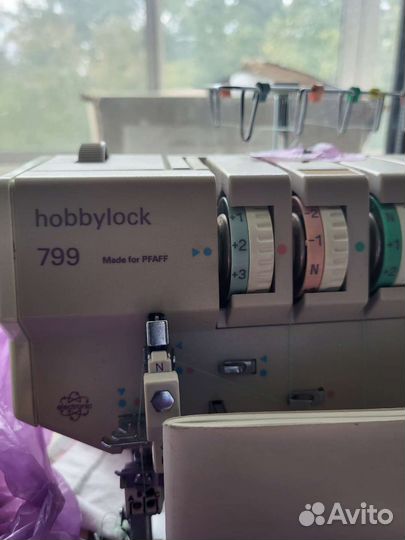 Оверлок pfaff 799