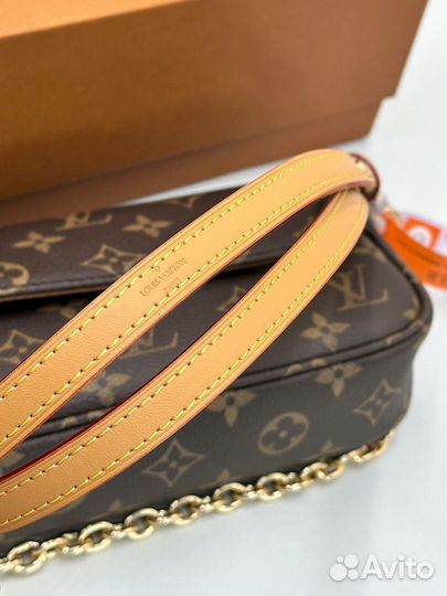 Сумка клатч Louis Vuitton lvy