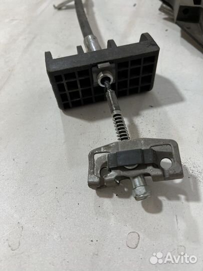 Педаль ручника Kia Sportage 4