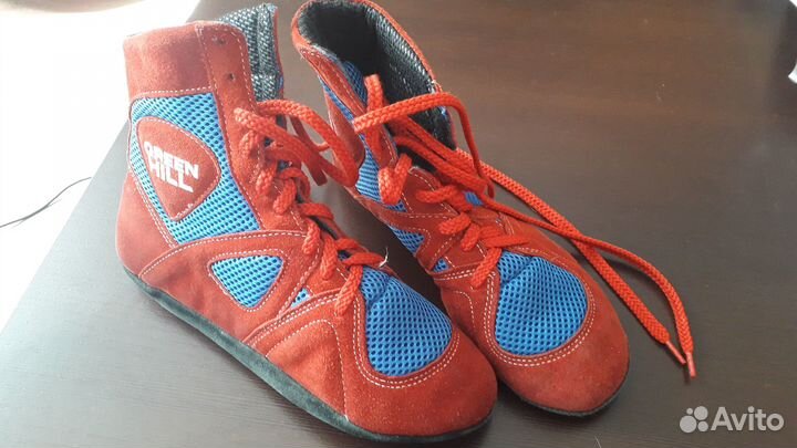 Куртка и обувь для занятий самбо