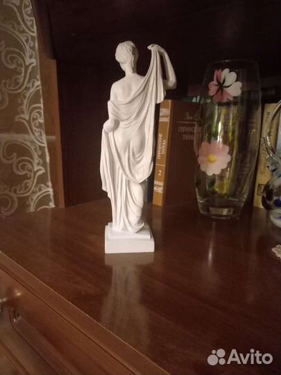 Статуэтки богиня Фортуна, Гера, Афродита, Исида