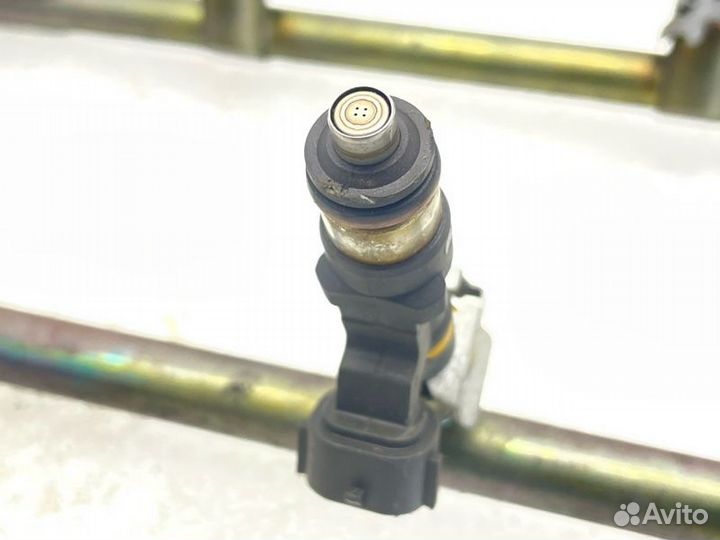 Топливная рейка (рампа) Infiniti Fx35 S50 3.5