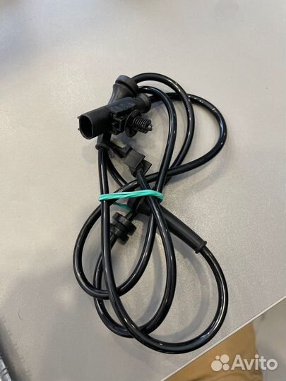 Датчик ABS передний Nissan March / Cube / Note