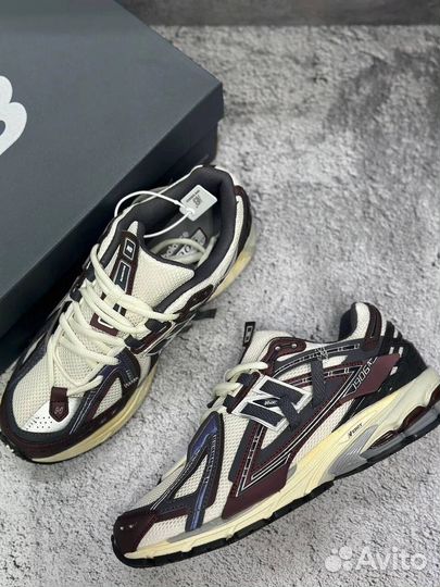 Кроссовки New Balance 1906 lux