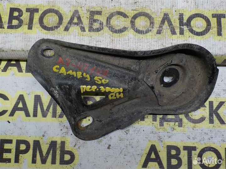 Кронштейн передней балки Toyota Camry XV50 2011-2