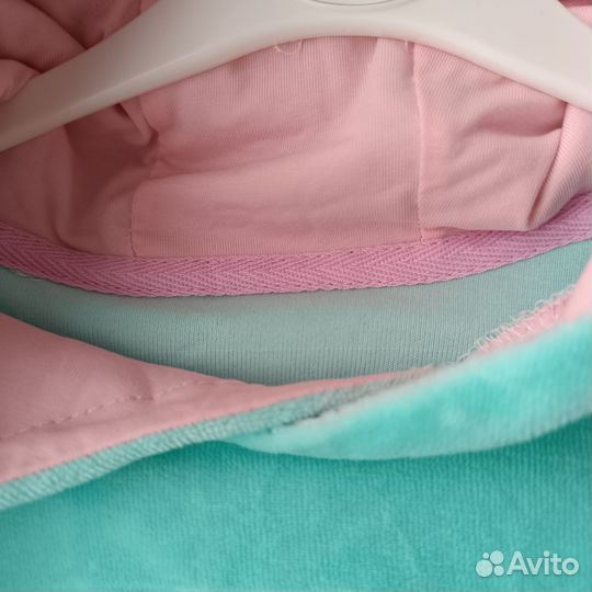 Новый костюм для девочки, 110р