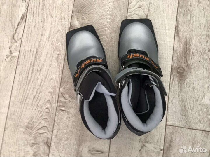 Лыжные ботинки