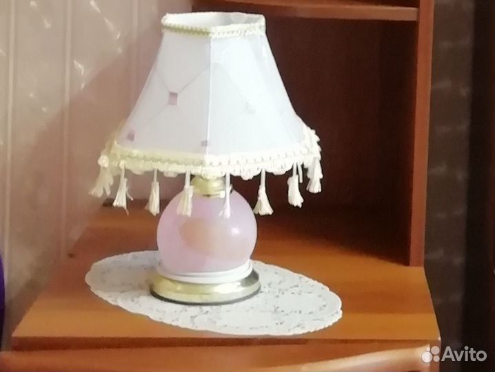 Лампа настольная