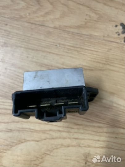 Toyota lexus реостат печки