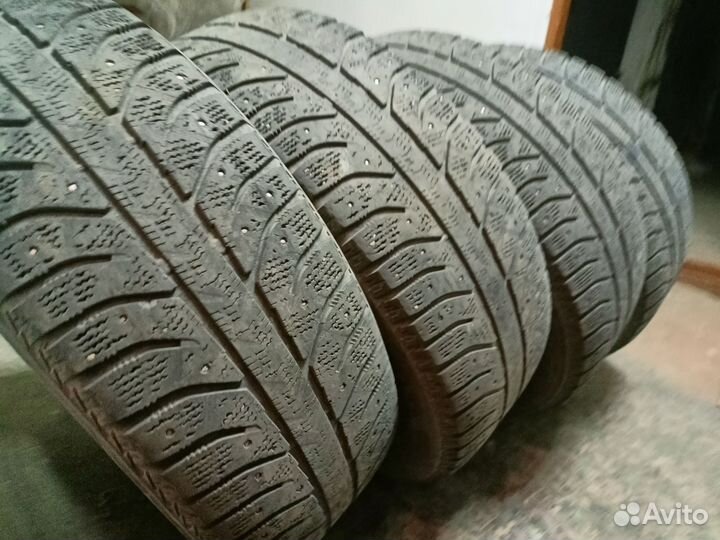 Bridgestone 613V 205/60 R16 92T