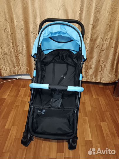 Продам прогулочную коляску