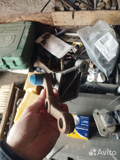 Рулевой маятник ваз 2107