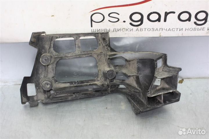 Крепеж заднего бампера левый Peugeot-Citroen 407