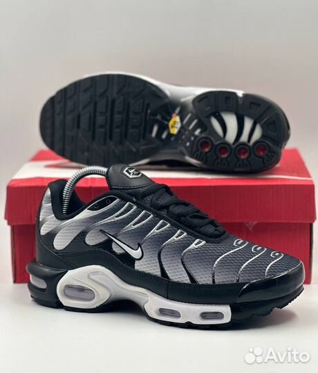 Кроссовки nike air max tn plus