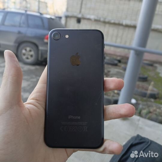 iPhone 7, 128 ГБ