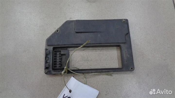 Крышка блока предохранителей Volvo 850 1991-1997