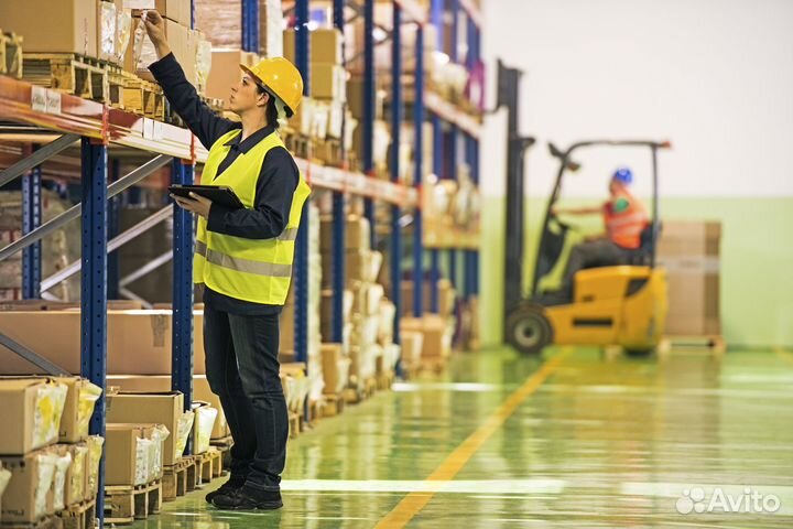 Комплектовщик на склад брендовой одежды вахта