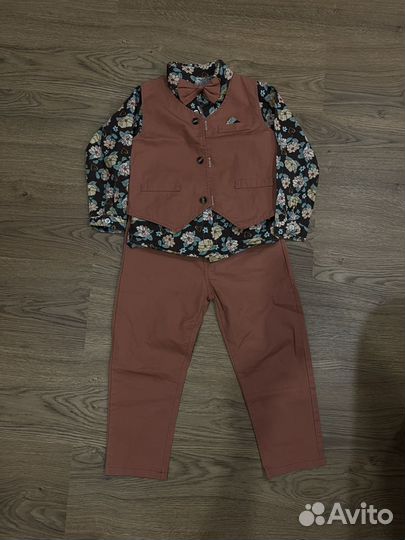 Костюм нарядный тройка 116