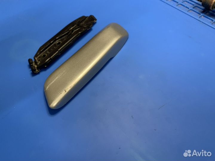 Молдинг заднего правого крыла Audi A6 C4