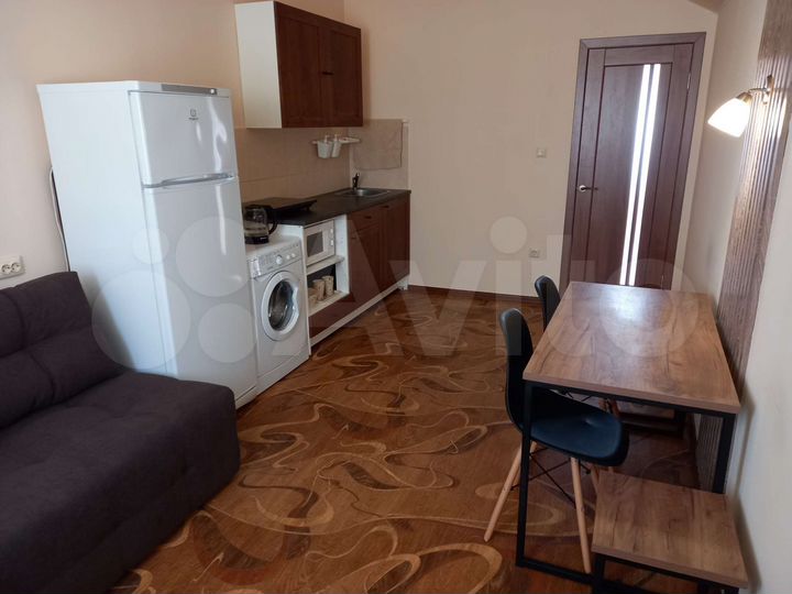 1-к. квартира, 42 м², 2/2 эт.