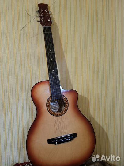 Акустическая гитара